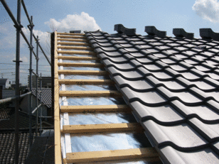 屋根施工（夏の暑さ対策に最適！）